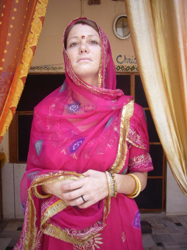 Travel - India - Rajasthan - Jodhpur - Newspaper Photoshoot - Getting Ready